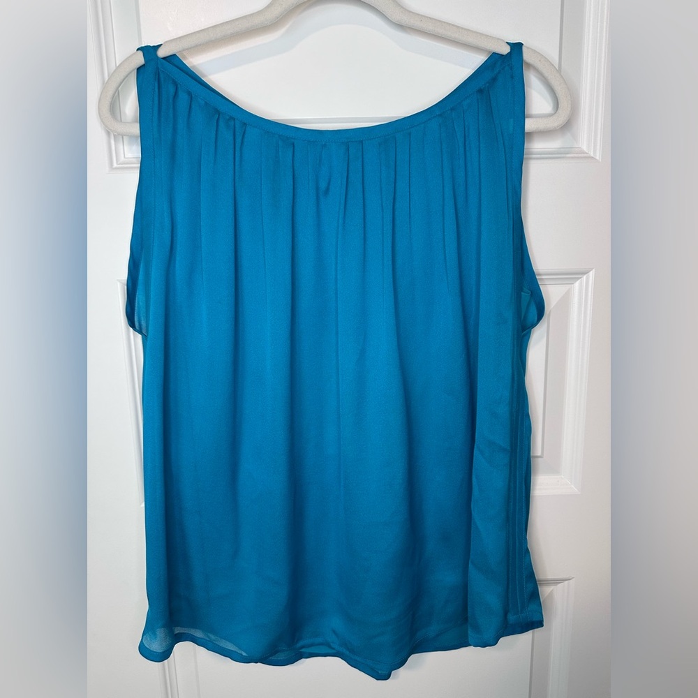 NWT Halston Women’s Turquoise Silk Sleeveless Blouse